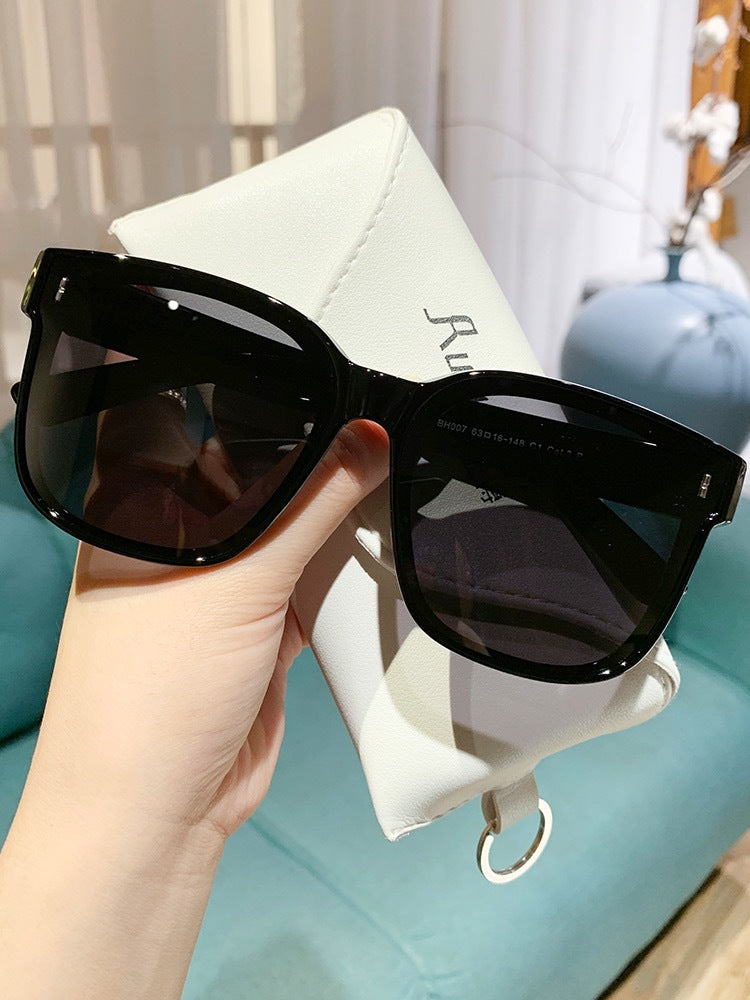 Wholesale Summer sun protection polarized glasses with myopia cover, one mirror for two purposes, driving fashionable sunglasses